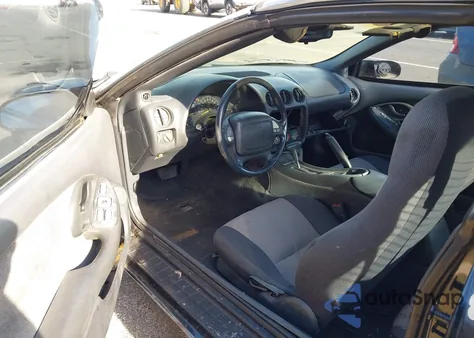 1995 Pontiac Firebird Formula/Trans Am z USA, uszkodzony, nr VIN 2G2FV22P3S2208817